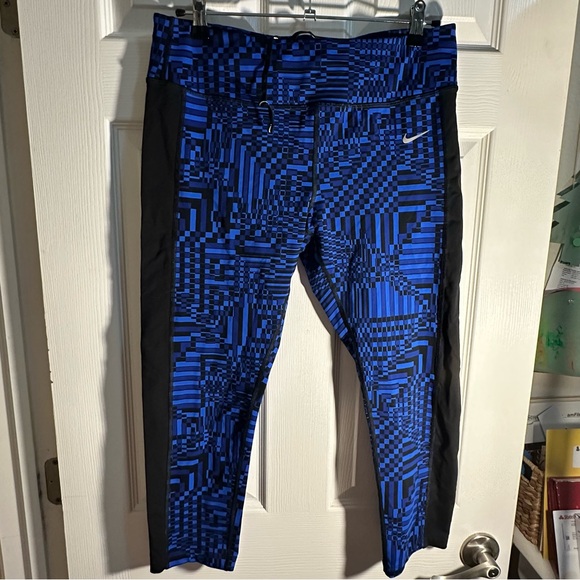 Nike XL Black and Blue Geometric Running Leggings Dri-Fit - Picture 1 of 5